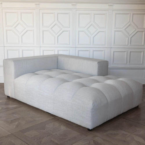 Devoir Chaise Lounge